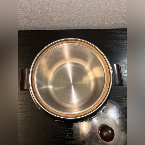 - Vintage 1950s West Bend PENGUIN Hot & Cold Server Ice Bucket w/Bakelite handle - Picture 6 of 6